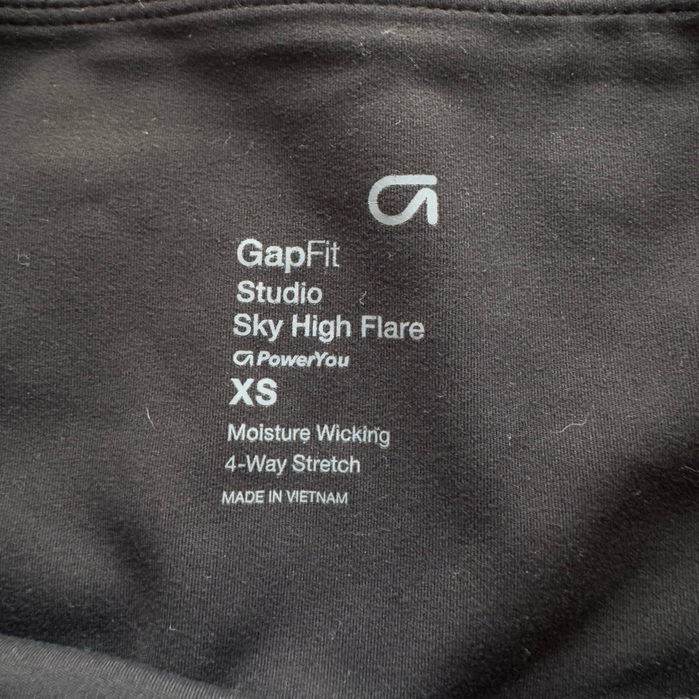 Black High-Waisted Leggings - Picture 3 of 3